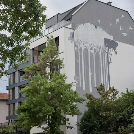 в сърцето на דירה *