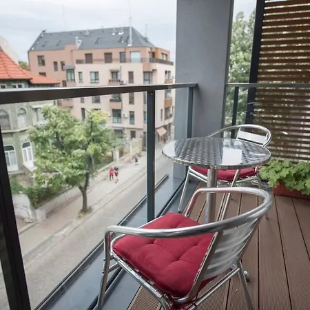 דירה в сърцето на *