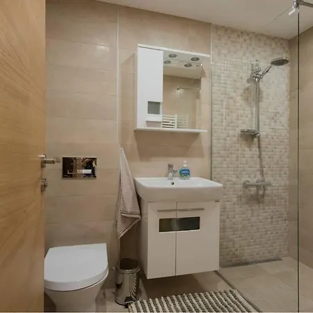 в сърцето на דירה *