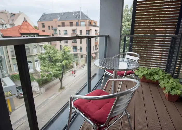 アパート в сърцето на *