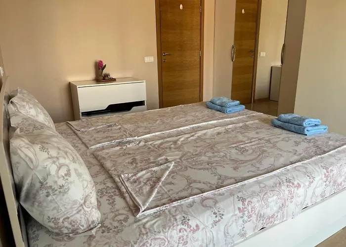 в сърцето на アパート *